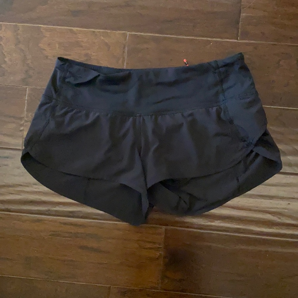 Lululemon 2.5” speed short